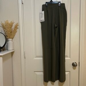 Lululemon swift wide-leg mide rise pants